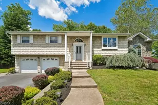 18 Mary Ellen Dr, Edison, NJ 08820 - Photo 1