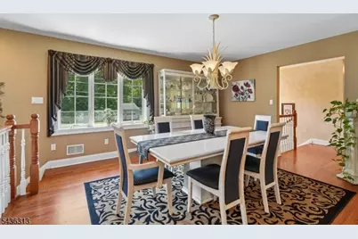 18 Mary Ellen Dr, Edison, NJ 08820 - Photo 10