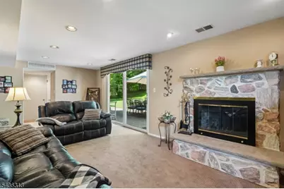 18 Mary Ellen Dr, Edison, NJ 08820 - Photo 24