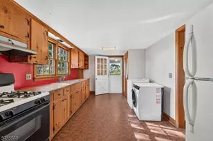 261 Willow Rd, Hillsborough Township, NJ 08844 - Photo 4