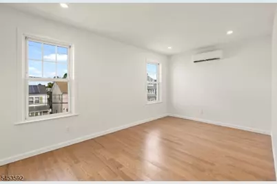 345 Forest St, Kearny, NJ 07032 - Photo 16