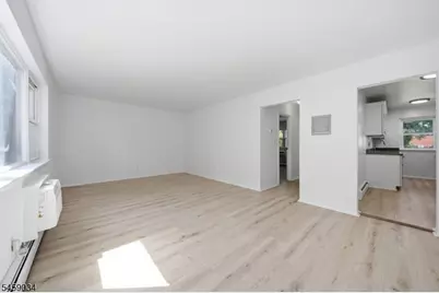 125 Regency Park #125, Ramsey, NJ 07446 - Photo 2