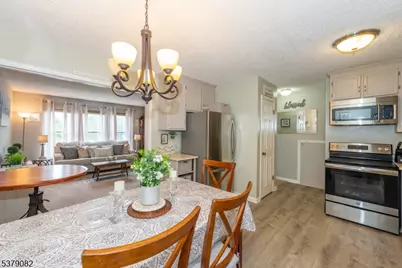 24 Heritage Ln, Hamburg, NJ 07419 - Photo 6