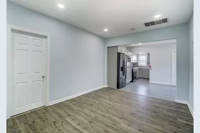 27 Honiss St #2, Belleville, NJ 07109 - Photo 2