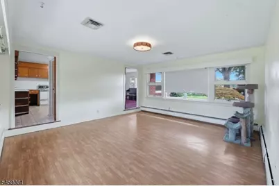 23 Glendale Dr, Freehold Township, NJ 07728 - Photo 8