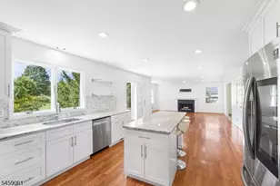 61 Rock Rd, Washington Township, NJ 07853 - Photo 4
