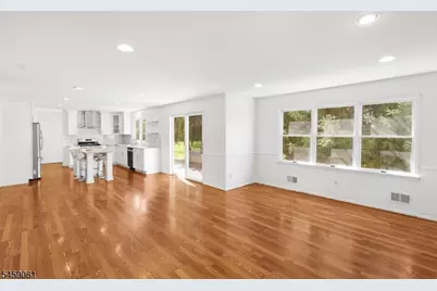 61 Rock Rd, Washington Township, NJ 07853 - Photo 10