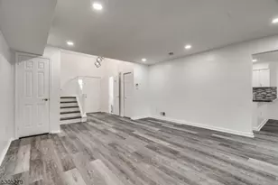 130 Winchester Way, Franklin Township, NJ 08873 - Photo 12