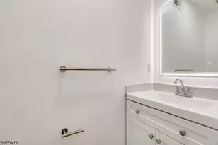 130 Winchester Way, Franklin Township, NJ 08873 - Photo 8