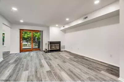 130 Winchester Way, Franklin Township, NJ 08873 - Photo 10