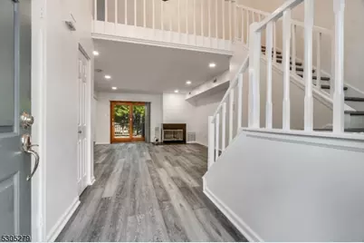 130 Winchester Way, Franklin Township, NJ 08873 - Photo 6