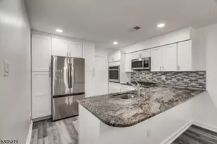 130 Winchester Way, Franklin Township, NJ 08873 - Photo 18