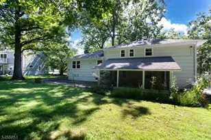 35 Rock Rd W, Green Brook Township, NJ 08812 - Photo 16