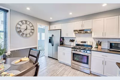 361 Rudolph Ave, Rahway, NJ 07065 - Photo 14