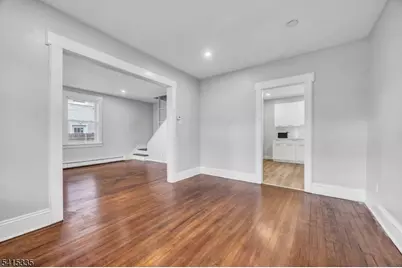 425 Mercer Ave, Roselle, NJ 07203 - Photo 8