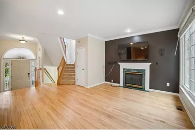 147 Arrowgate Dr, Randolph Township, NJ 07869 - Photo 4