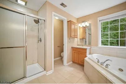 147 Arrowgate Dr, Randolph Township, NJ 07869 - Photo 24