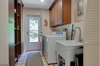 47 Long Ridge Rd, Parsippany, NJ 07869 - Photo 28