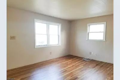 25 Blue Hill Rd, Clifton, NJ 07013 - Photo 2