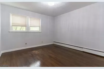2506 Chilton Pl, Union Township, NJ 07083 - Photo 6