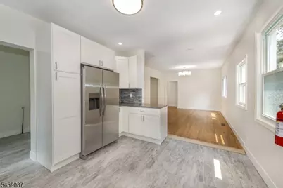 242 Rock Ave #1, Park Ridge, NJ 07656 - Photo 4