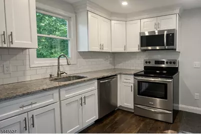 25 Essex Rd, Wantage, NJ 07461 - Photo 2