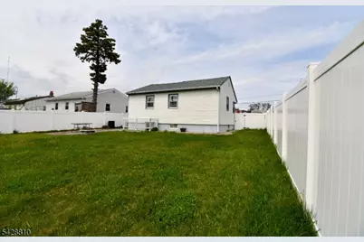 831 Smith St, Linden, NJ 07036 - Photo 4