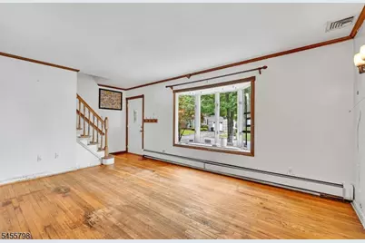 180 Mohawk Dr, Cranford Township, NJ 07016 - Photo 6