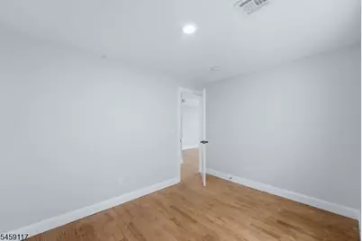 428 Valley St, Orange, NJ 07050 - Photo 14