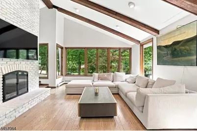 7 Sleepy Hollow Rd, Upper Saddle River, NJ 07458 - Photo 2