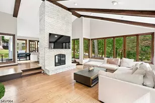 7 Sleepy Hollow Rd, Upper Saddle River, NJ 07458 - Photo 1