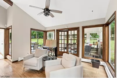 7 Sleepy Hollow Rd, Upper Saddle River, NJ 07458 - Photo 6