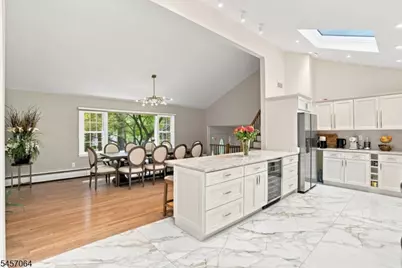 7 Sleepy Hollow Rd, Upper Saddle River, NJ 07458 - Photo 12