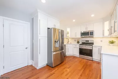 35 Benson St, Bloomfield, NJ 07003 - Photo 10