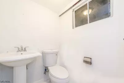 35 Benson St, Bloomfield, NJ 07003 - Photo 22