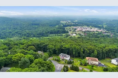 18 Puddingstone Rd, Parsippany, NJ 07950 - Photo 40
