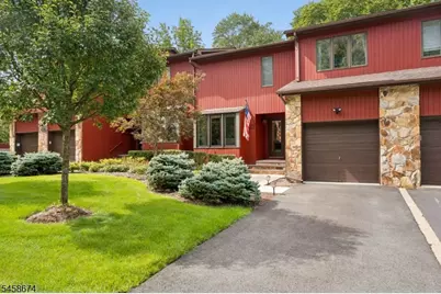 23 Butternut Dr, Wayne, NJ 07470 - Photo 2