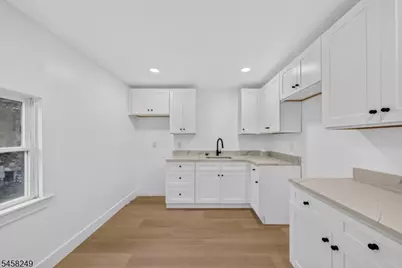 171 Edmund Ave, Paterson, NJ 07502 - Photo 16