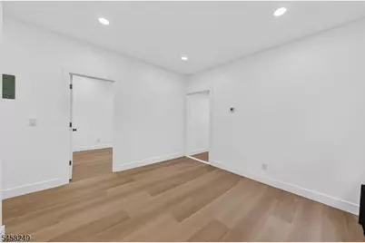 171 Edmund Ave, Paterson, NJ 07502 - Photo 14