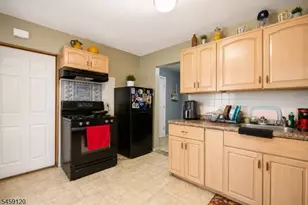 384 Getty Ave, Paterson, NJ 07503 - Photo 14