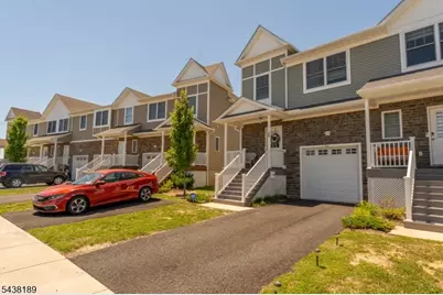 78 Valerie Dr #78, Manville, NJ 08835 - Photo 2