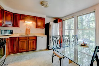 493 Fayette St, Perth Amboy, NJ 08861 - Photo 4