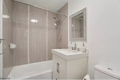 1111 River Rd #G10, Edgewater, NJ 07020 - Photo 6
