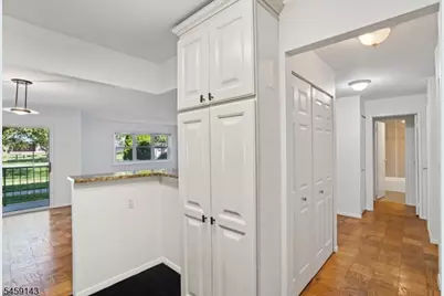 1111 River Rd #G10, Edgewater, NJ 07020 - Photo 10