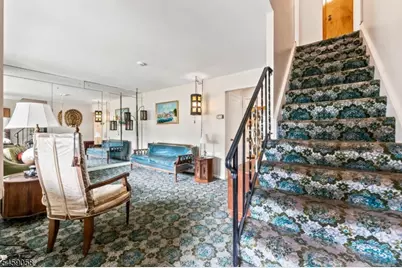 895 Apgar Ter, Rahway, NJ 07065 - Photo 6