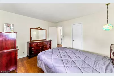 895 Apgar Ter, Rahway, NJ 07065 - Photo 10