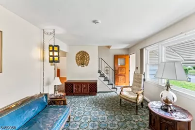 895 Apgar Ter, Rahway, NJ 07065 - Photo 4