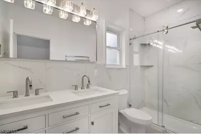 192 Amherst St, East Orange, NJ 07018 - Photo 12