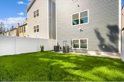 192 Amherst St, East Orange, NJ 07018 - Photo 30