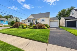 611 Green St, Elizabeth, NJ 07202 - Photo 2